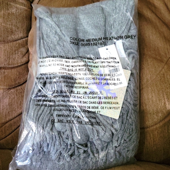 Nordstrom Winter Hat & Scarf Set - Picture 1 of 4